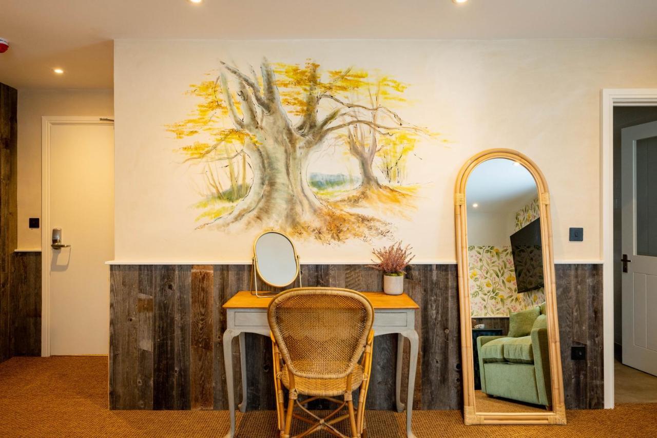 The Wishful Thinker Hotel Lenham Exterior photo